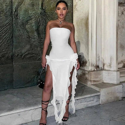 Beautifully Finished Dress in a Timeless Design