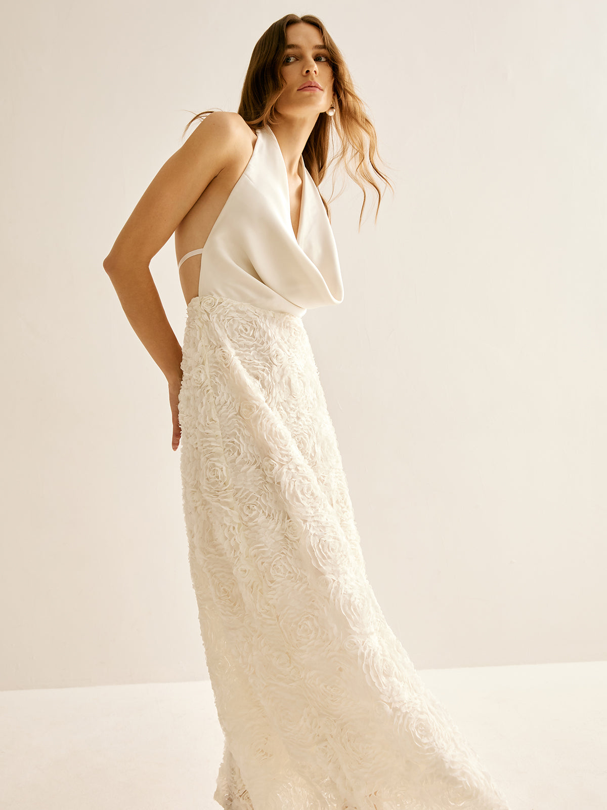 Well Tailored Dress with a Graceful Silhouette