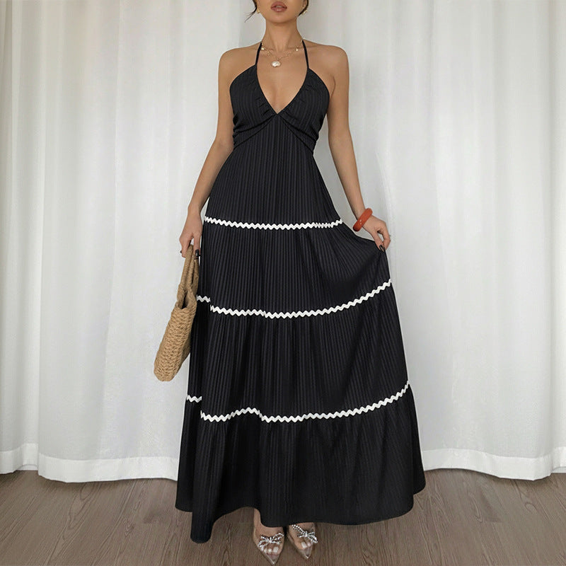 Effortlessly Elegant Dress with a Timeless Design