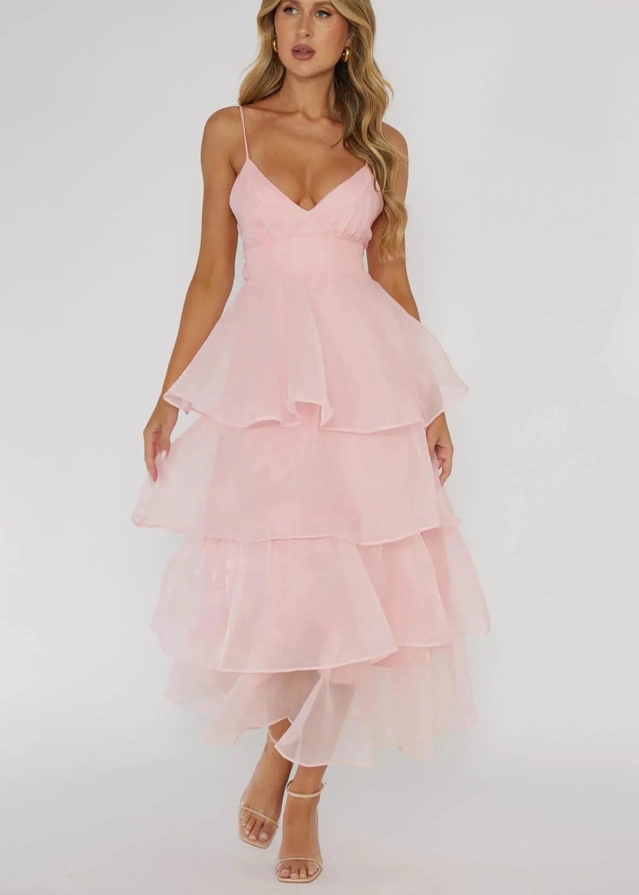 Beautifully Finished Dress in a Timeless Design