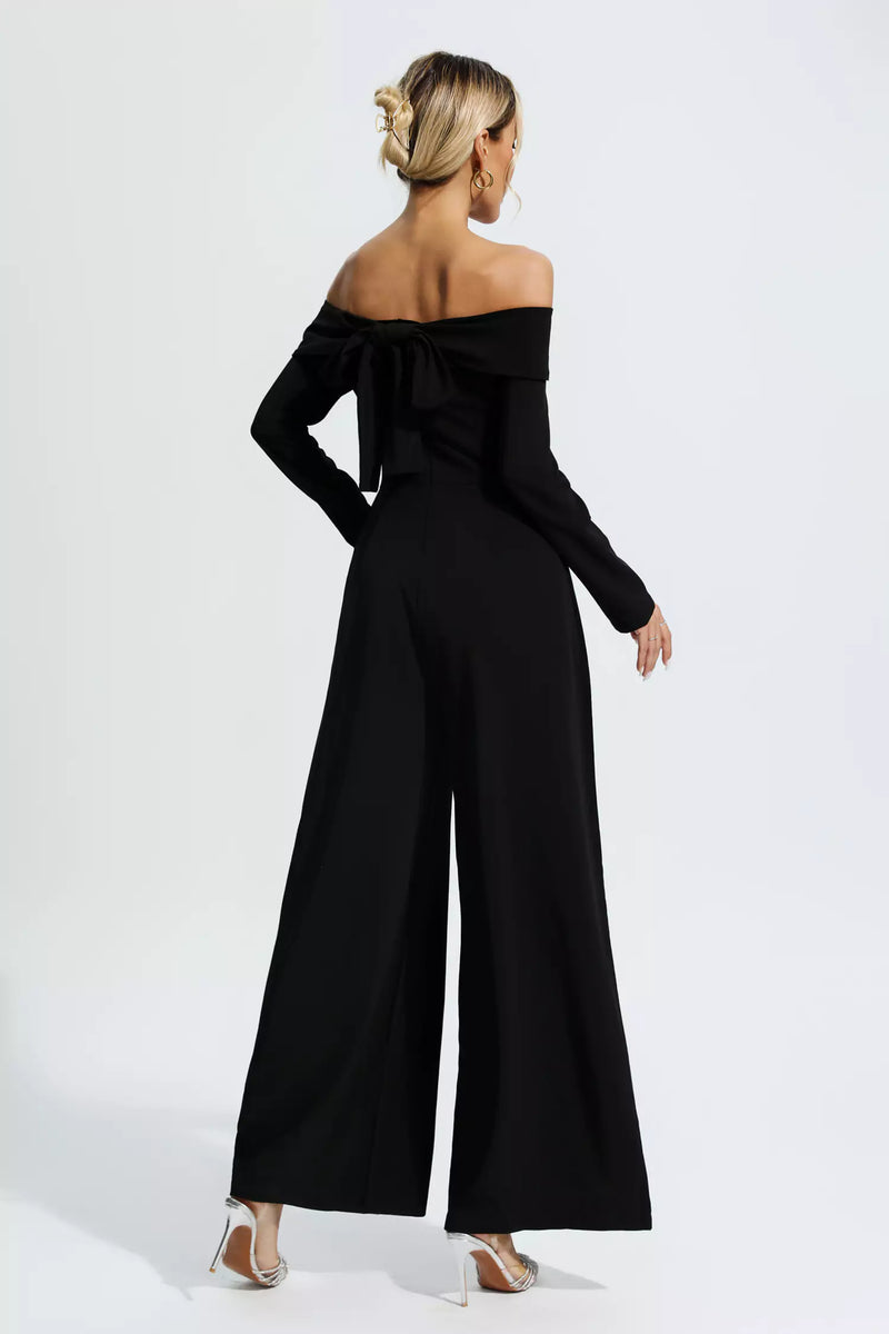 Effortlessly Elegant Garment with a Timeless Design