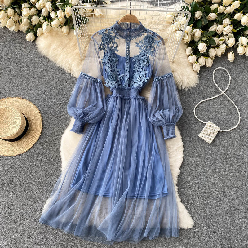 Well Tailored Dress with a Graceful Silhouette