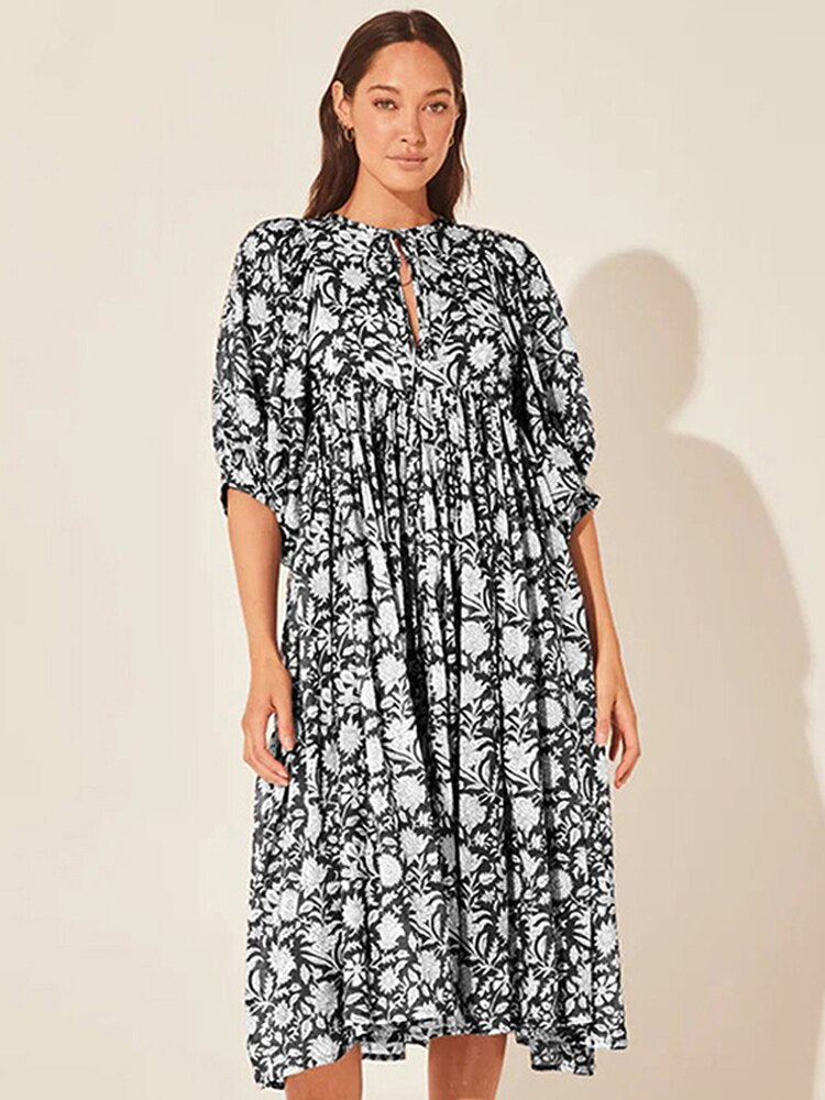 Gracefully Styled Dress for Any Occasion