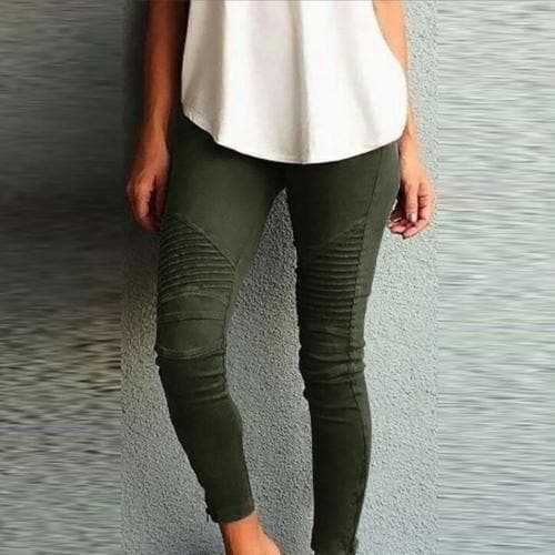 Classic Vintage Pants with a Flattering Fit