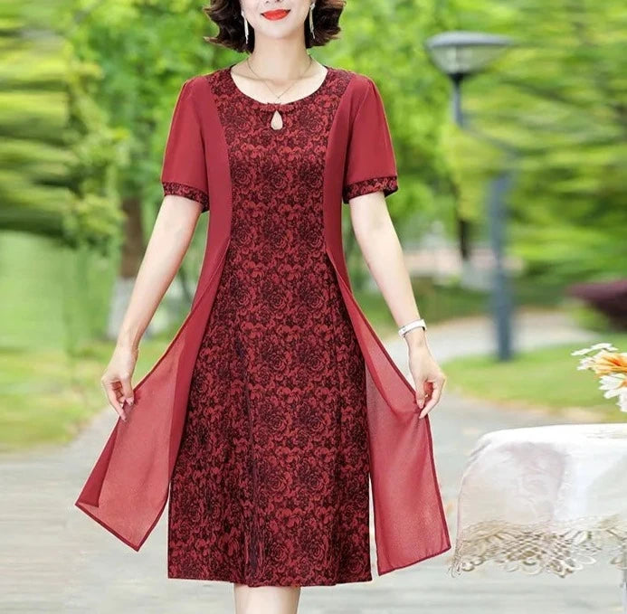 Effortlessly Elegant Dress with a Timeless Design