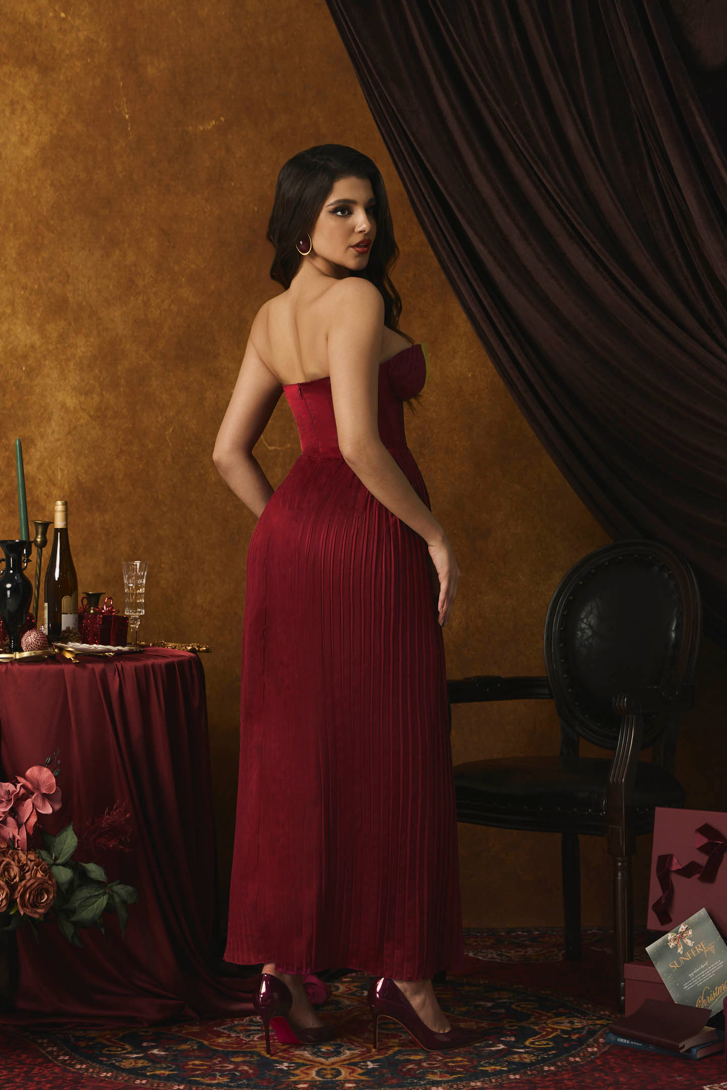Sophisticated Dress with a Clean Classic Look