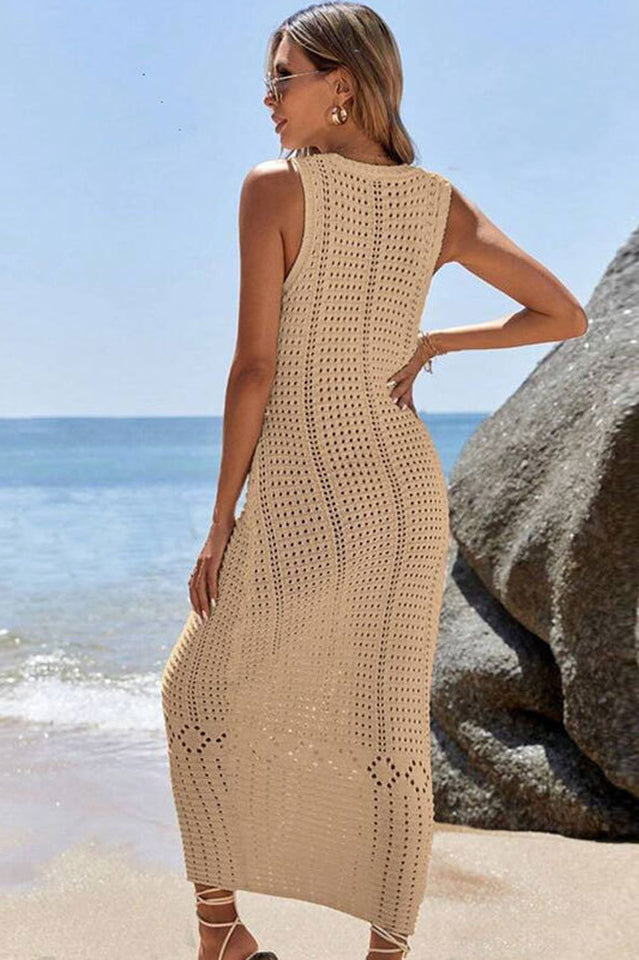 Well Tailored Sweater with a Graceful Silhouette