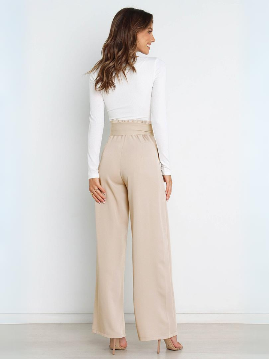 Classic Vintage Pants with a Flattering Fit