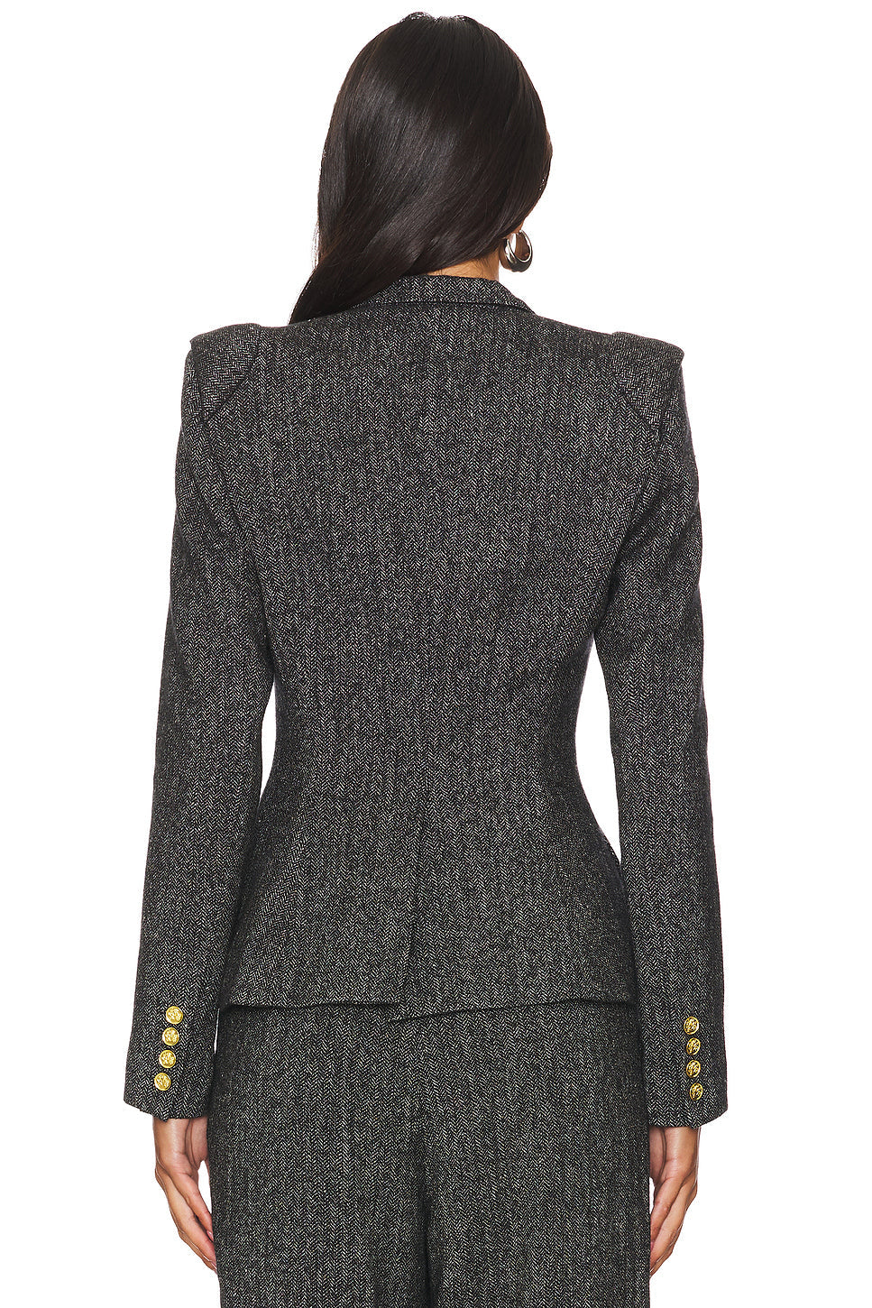 Well Tailored Pants with a Graceful Silhouette