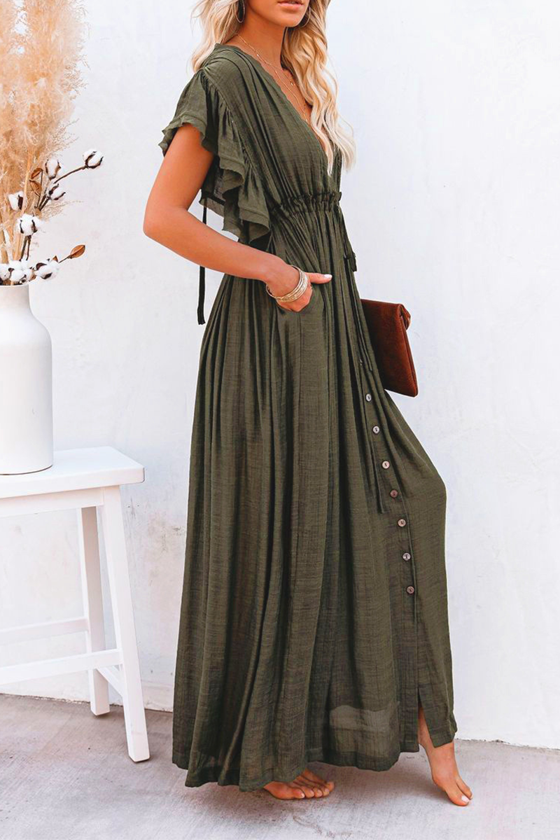 Effortlessly Elegant Dress with a Timeless Design