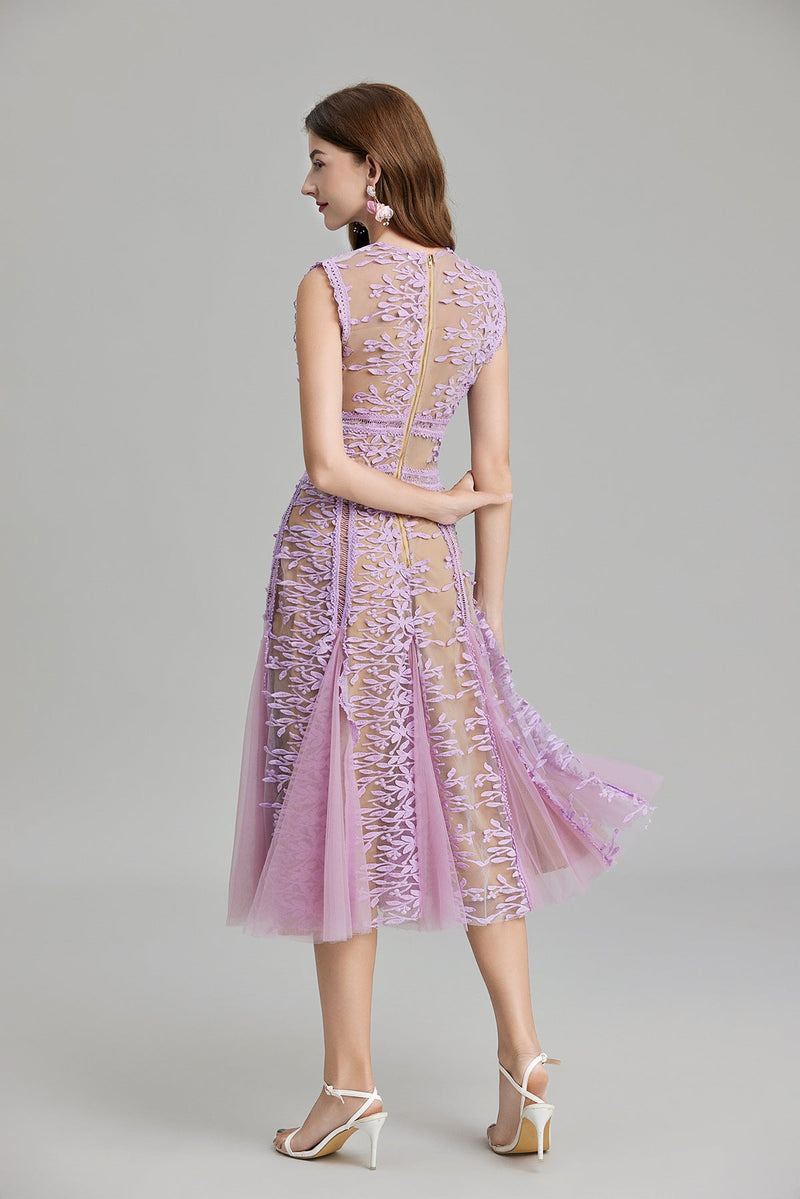 Sophisticated Dress with a Clean Classic Look