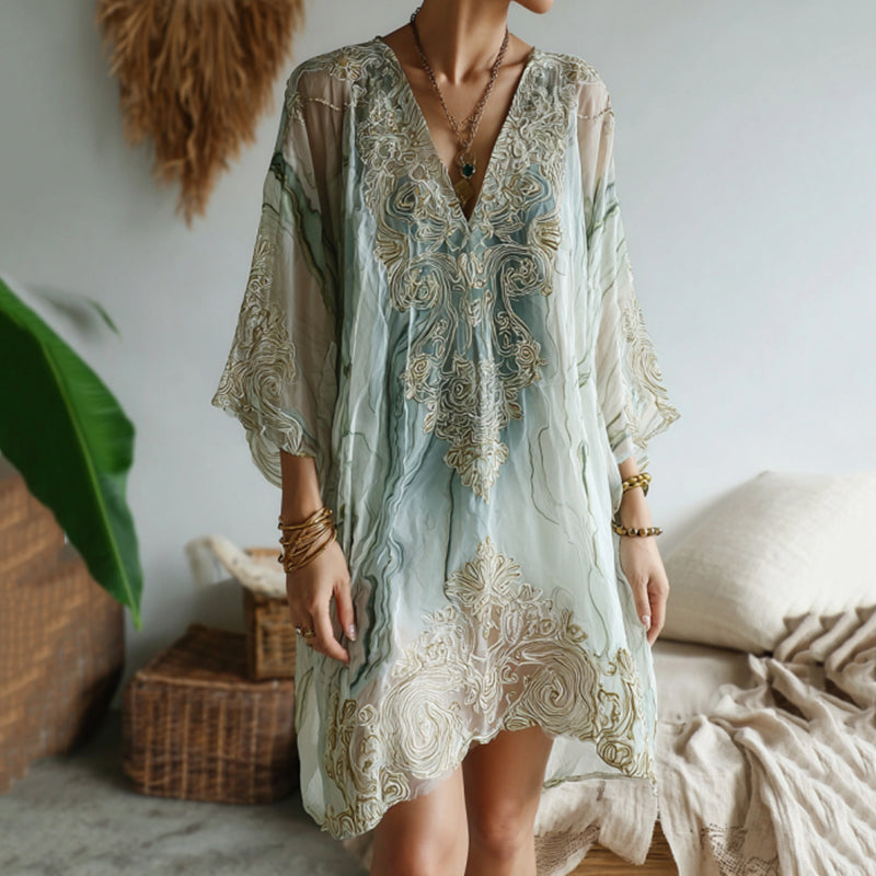 Classic Vintage & Enduringly Stylish Dress