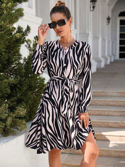 Classic Vintage Dress with a Flattering Fit