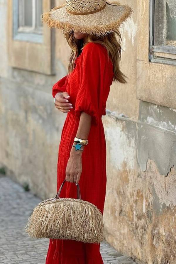 Gracefully Styled Dress for Any Occasion