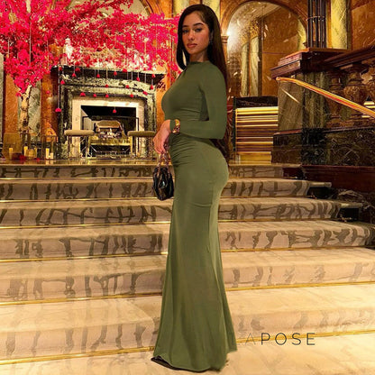 Effortlessly Elegant Dress with a Timeless Design