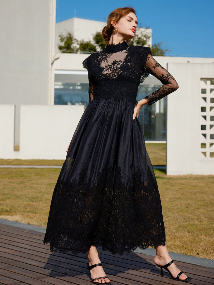 Effortlessly Elegant Dress with a Timeless Design