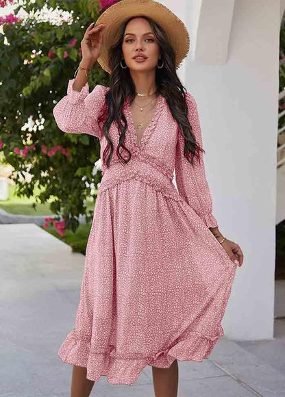 Classic Vintage Dress with a Flattering Fit