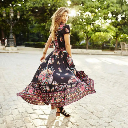 Beautifully Finished Dress in a Timeless Design