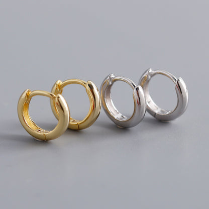 Stunning Gold Earring for Daily Wear
