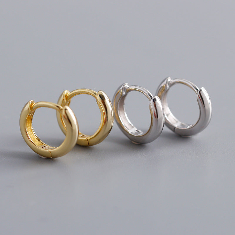 Stunning Gold Earring for Daily Wear