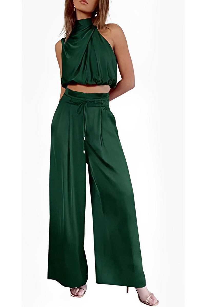 Effortlessly Elegant Pants with a Timeless Design