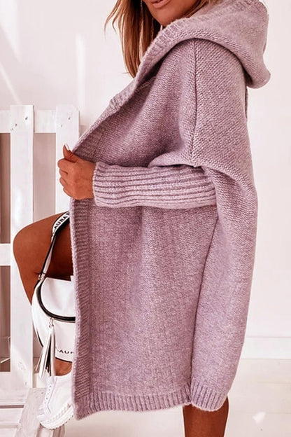 Well Tailored Cardigan with a Graceful Silhouette