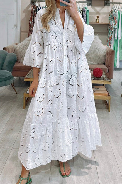Effortlessly Elegant Dress with a Timeless Design
