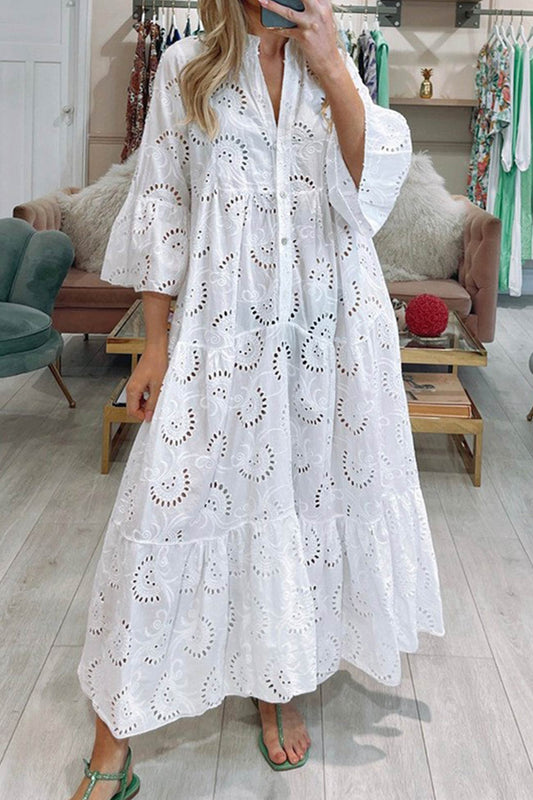 Effortlessly Elegant Dress with a Timeless Design