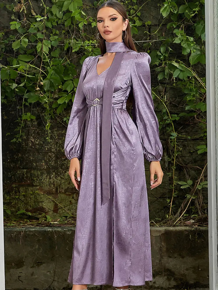Sophisticated Dress with a Clean Classic Look