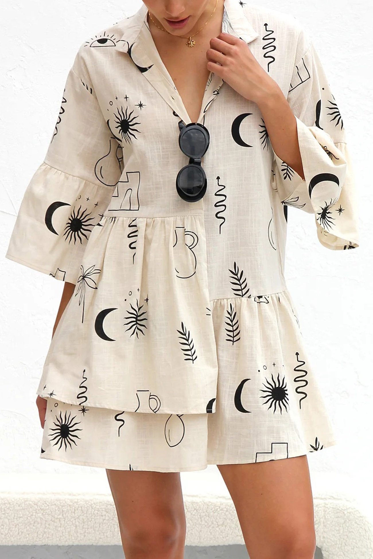 Beautifully Crafted Dress in a Classic Style