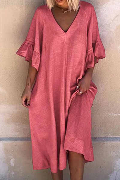 Classic Vintage Dress with a Flattering Fit