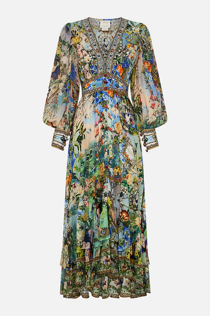 Gracefully Styled Dress for Any Occasion