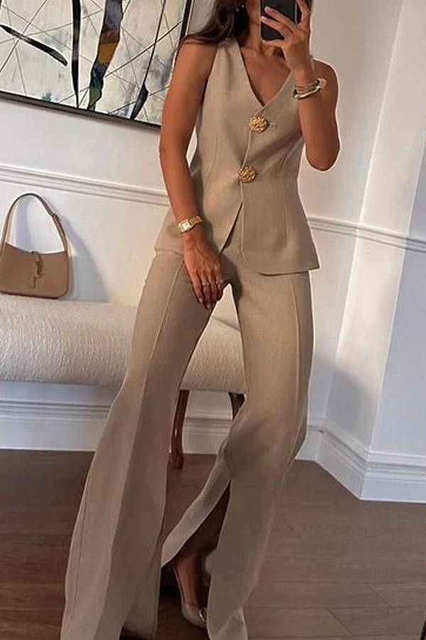Elegantly Styled Pants for Everyday Wear
