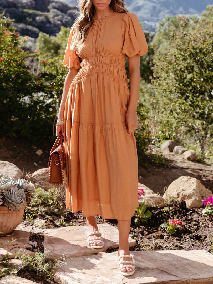 Well Tailored Dress with a Graceful Silhouette