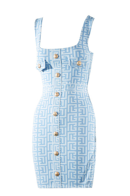 Well Tailored Dress with a Graceful Silhouette