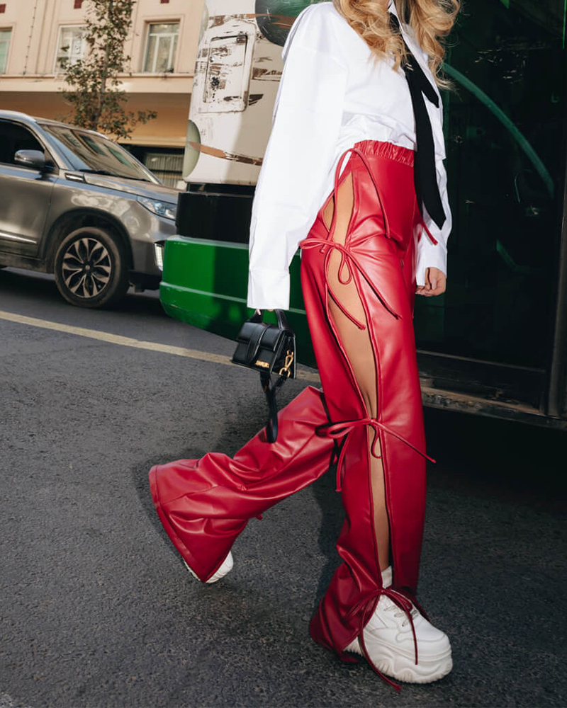 Beautifully Finished Pants in a Timeless Design