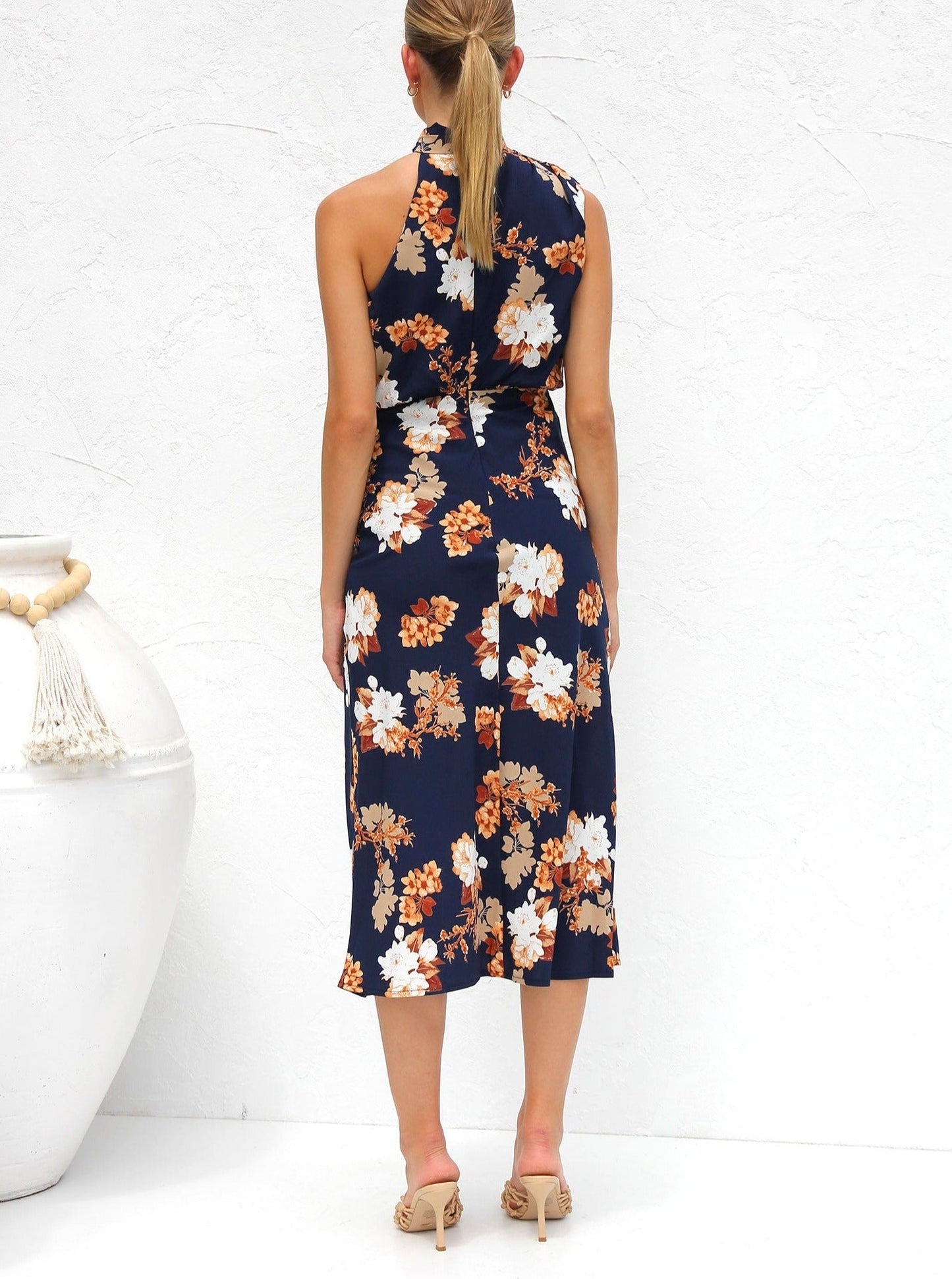 Sophisticated Dress with a Clean Classic Look
