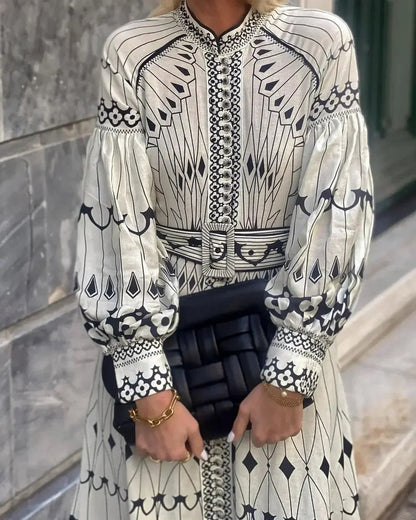 Classic Vintage & Enduringly Stylish Dress