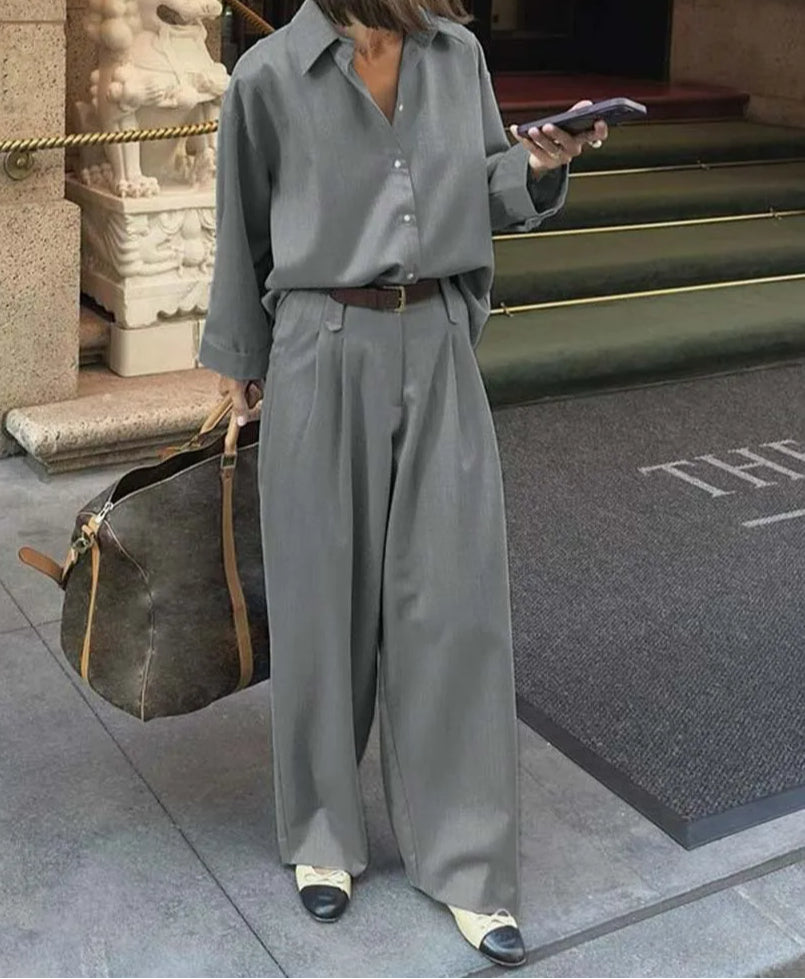 GRAY