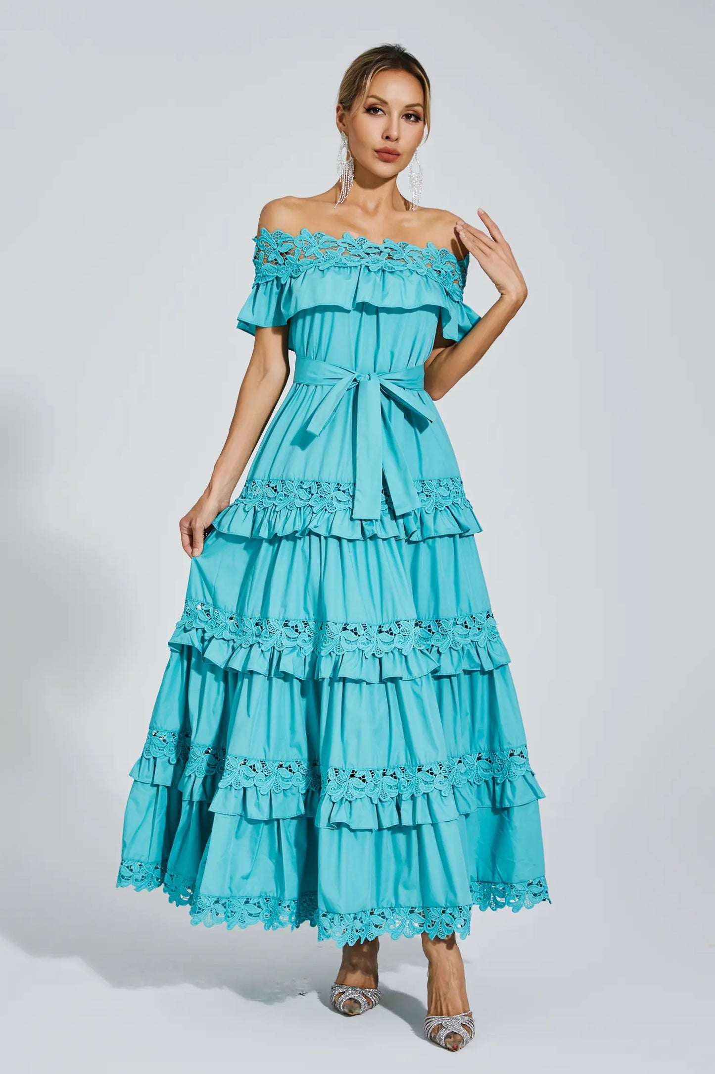 Beautifully Crafted Dress in a Classic Style