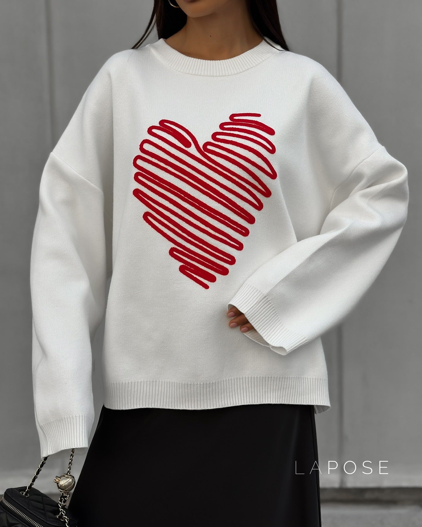 Effortlessly Elegant Sweater with a Timeless Design