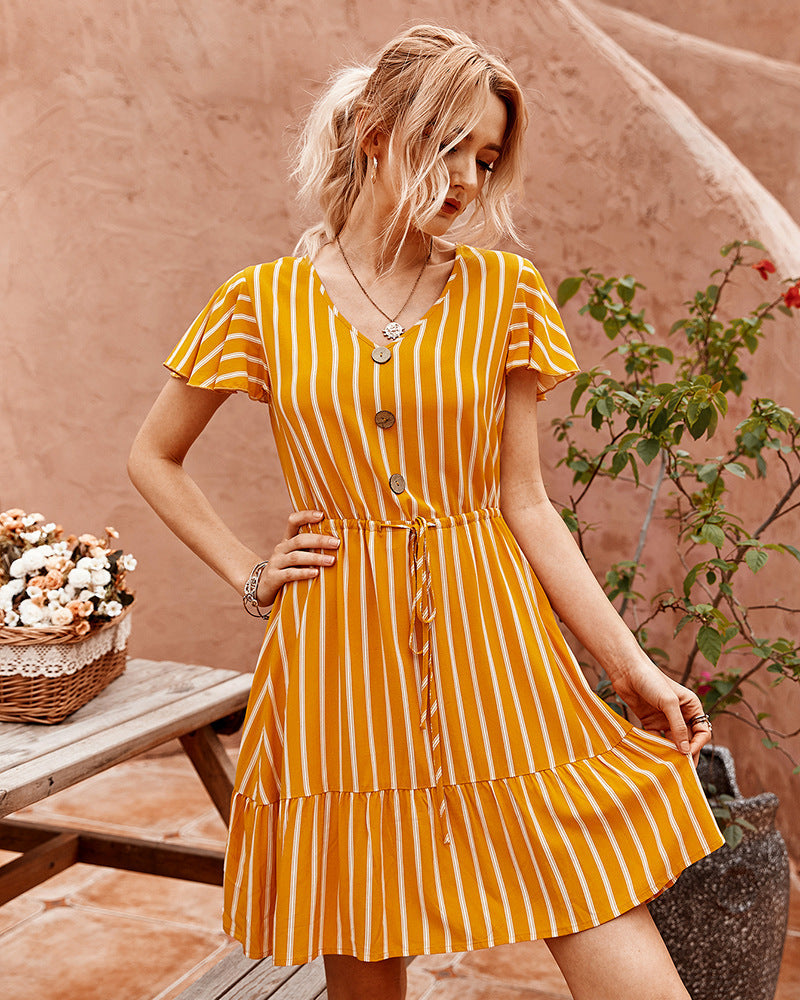 Beautifully Finished Dress in a Timeless Design