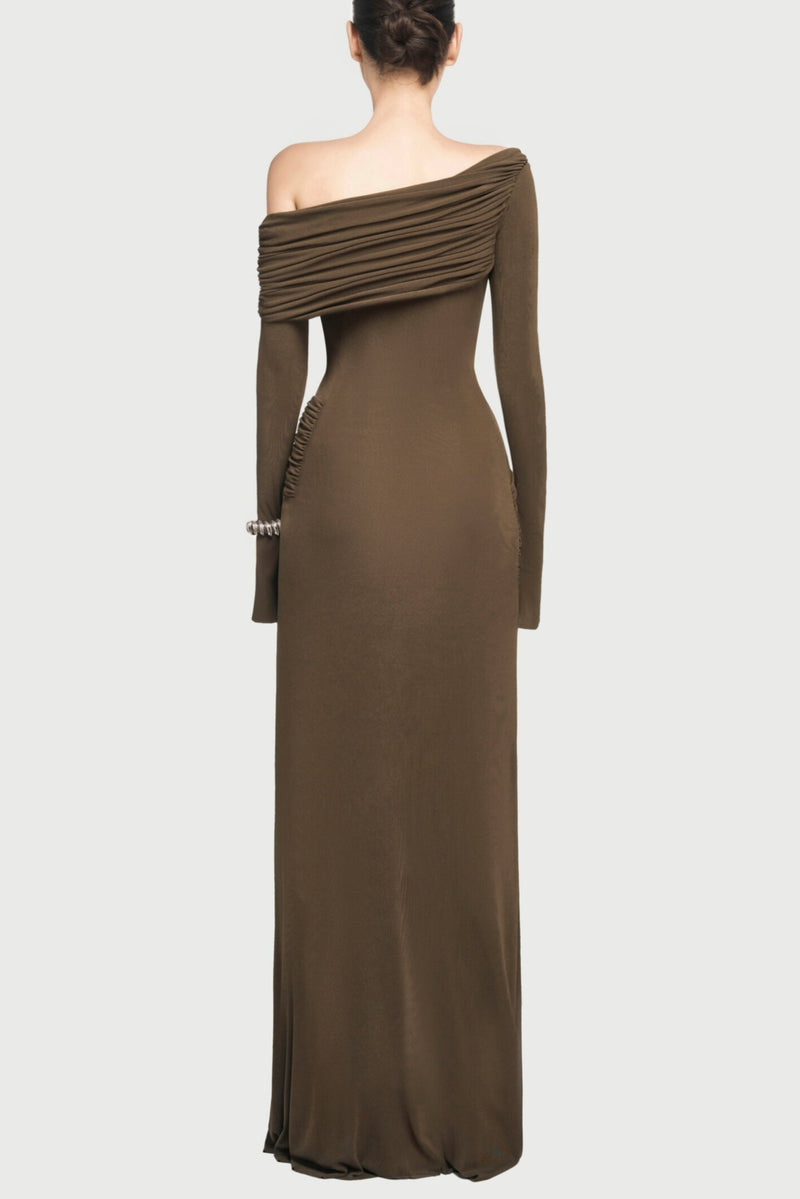 Gracefully Styled Dress for Any Occasion