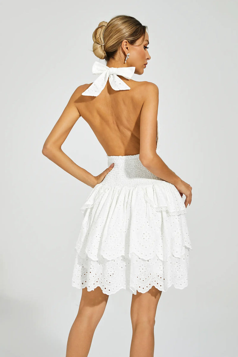 Beautifully Finished Dress in a Timeless Design