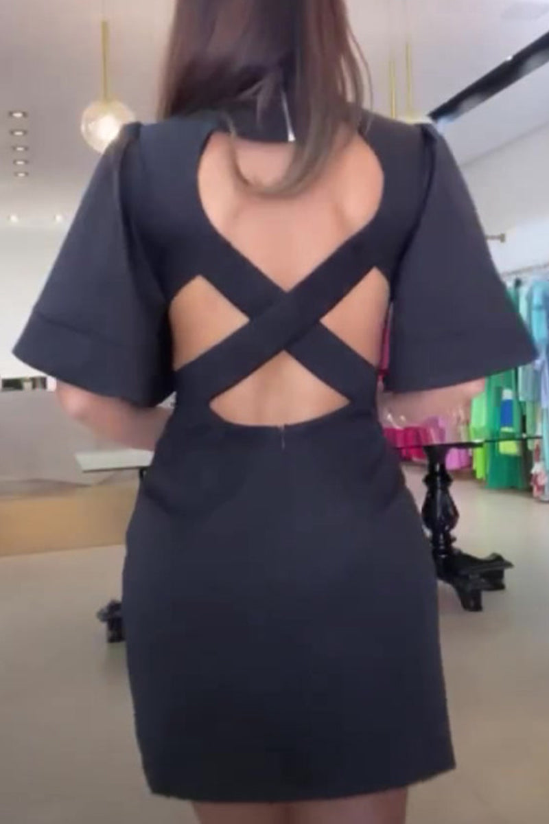 Gracefully Styled Dress for Any Occasion