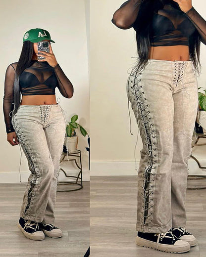 Well Tailored Pants with a Graceful Silhouette