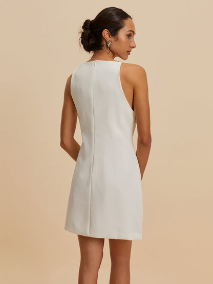 Effortlessly Elegant Dress with a Timeless Design
