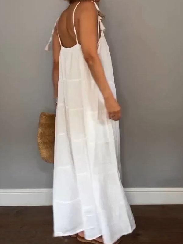 Beautifully Finished Dress in a Timeless Design