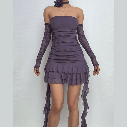 Effortlessly Elegant Dress with a Timeless Design