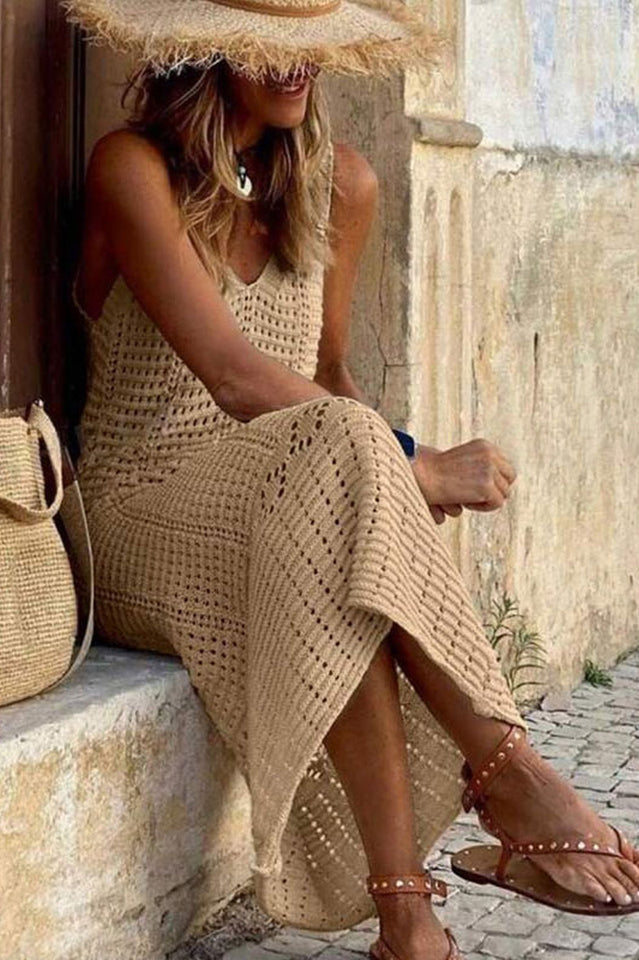 Well Tailored Sweater with a Graceful Silhouette